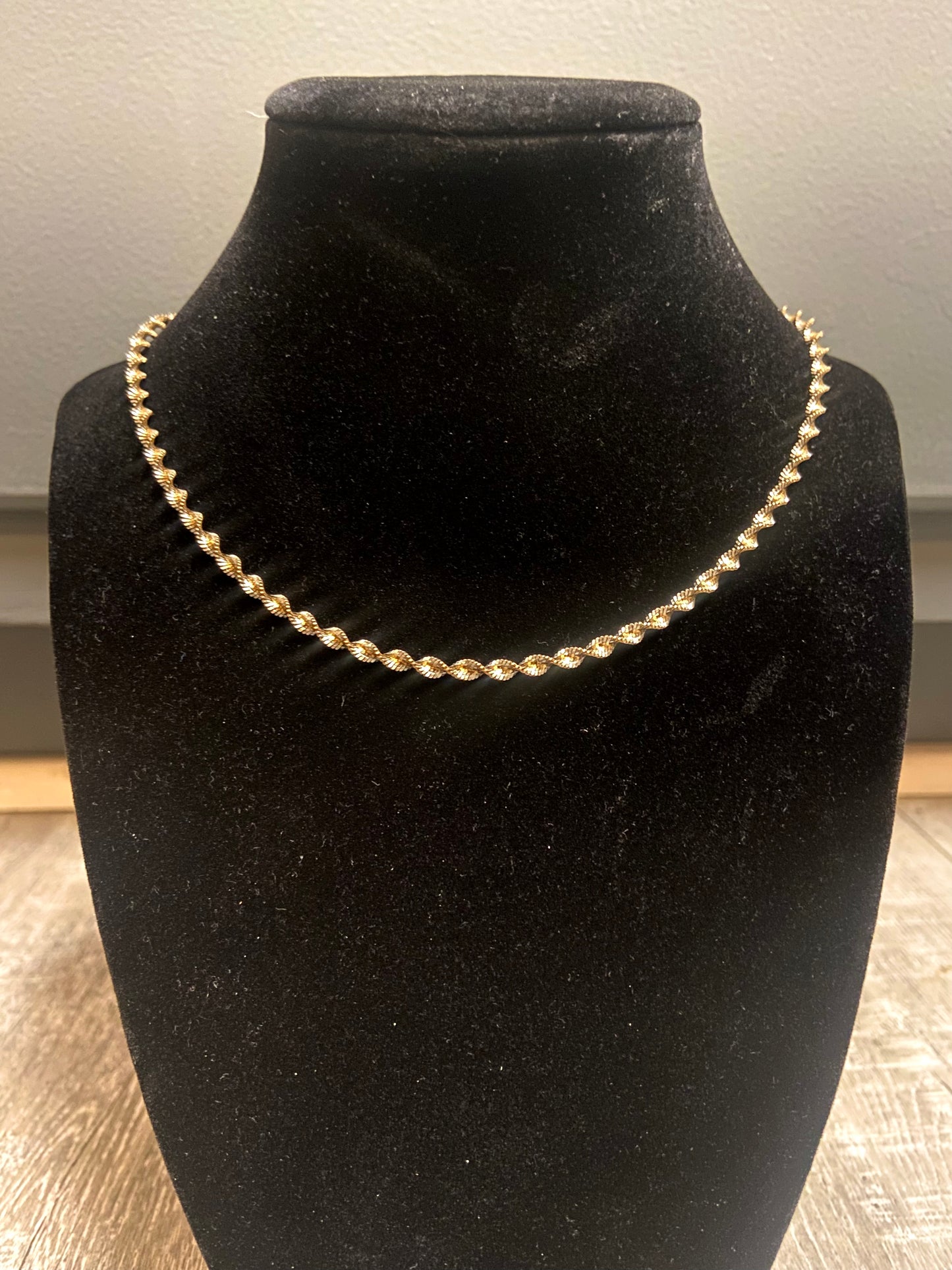 Herringbone 2 Tone Twist Chain